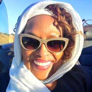 Meet your Posher, Nora